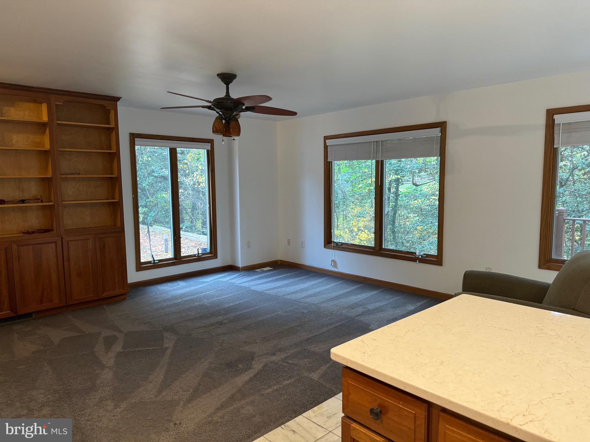 836 DOGWOOD TRL