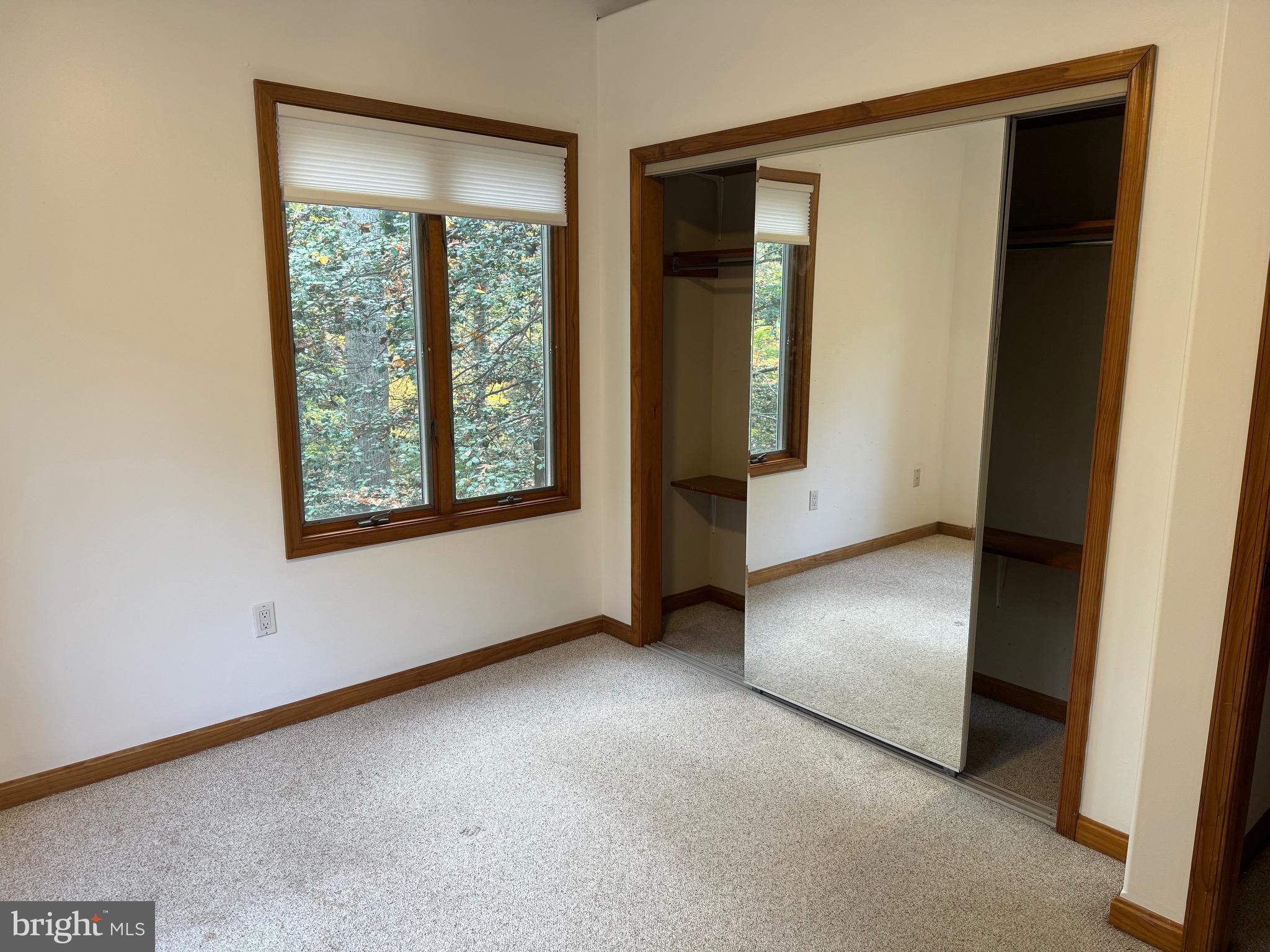 836 DOGWOOD TRL
