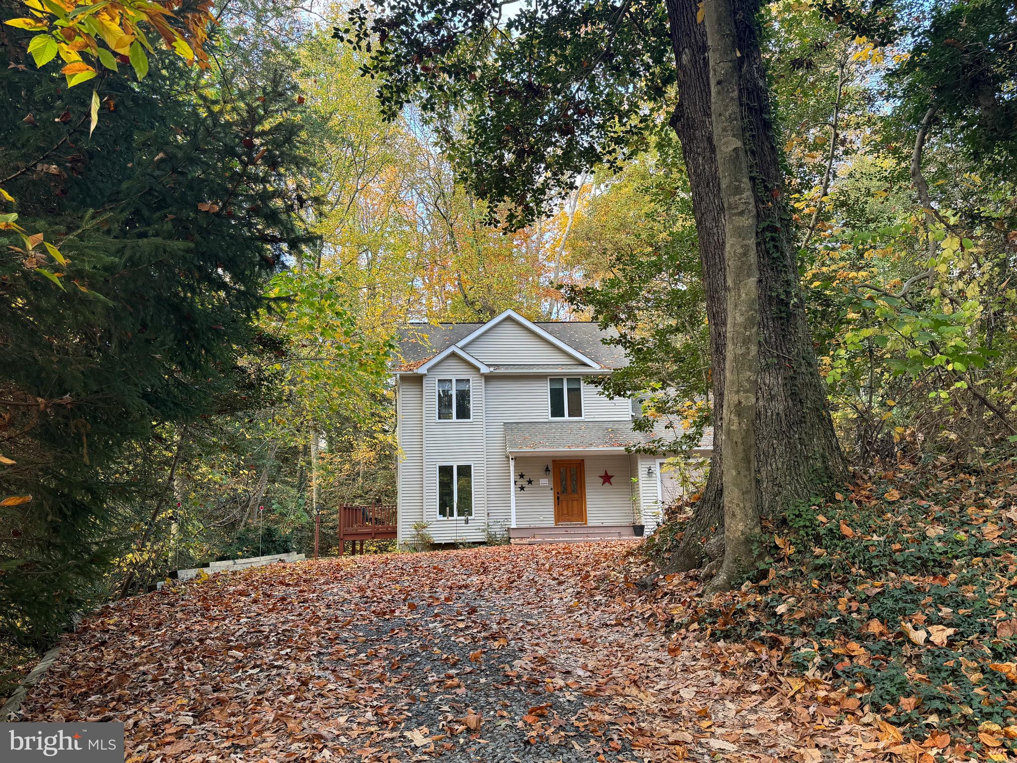 836 DOGWOOD TRL