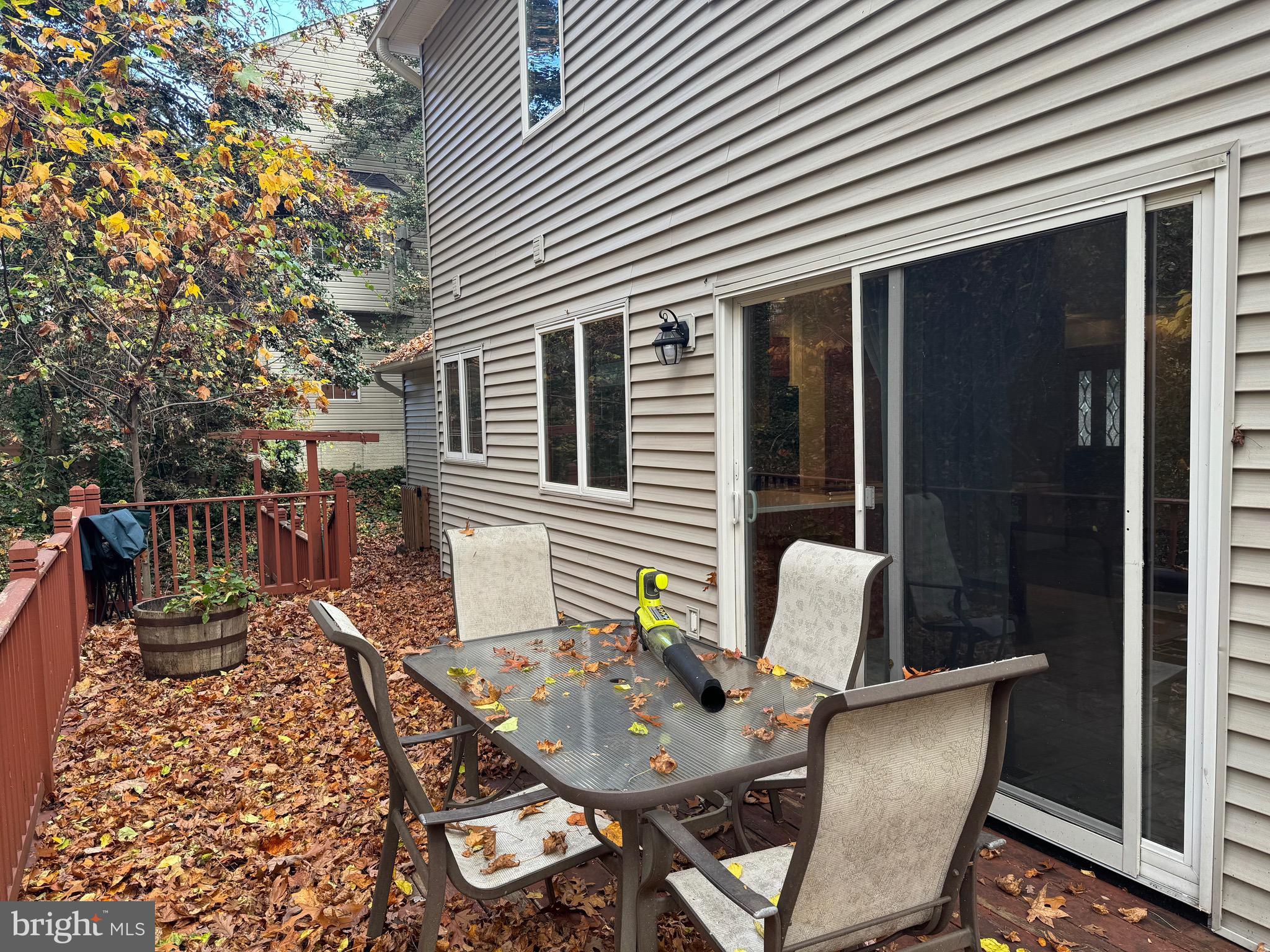 836 DOGWOOD TRL