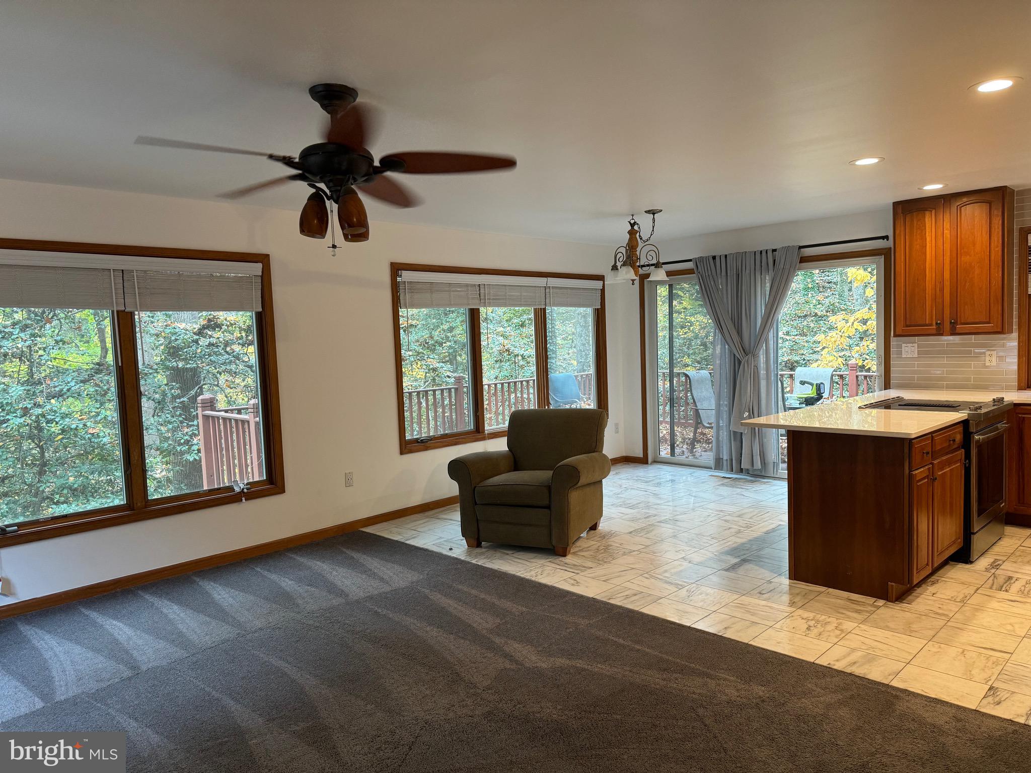 836 DOGWOOD TRL