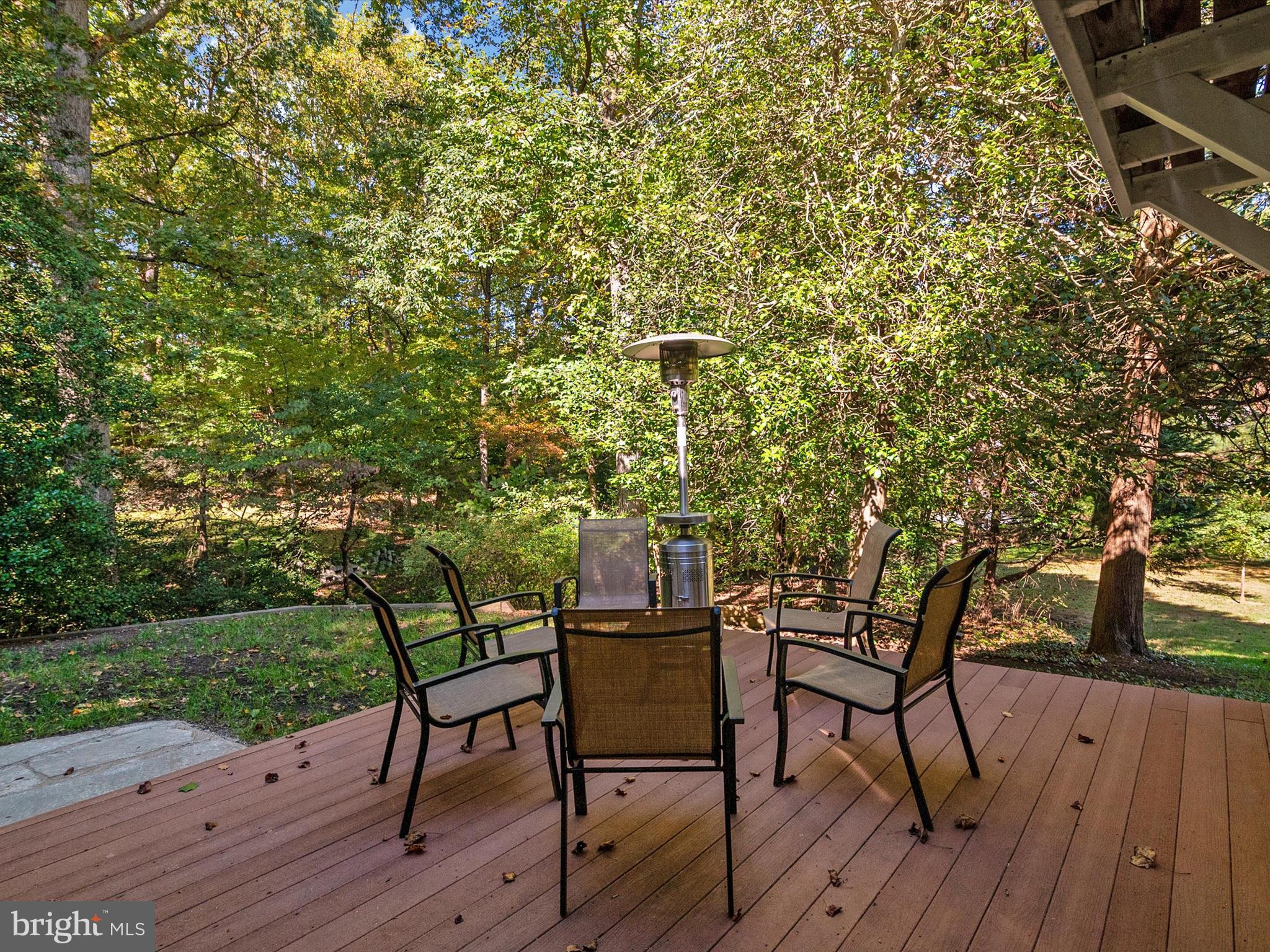 1676 SAINT ALBANS SQUARE