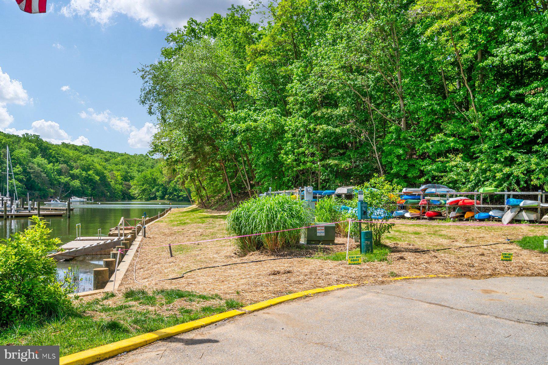 1676 SAINT ALBANS SQUARE