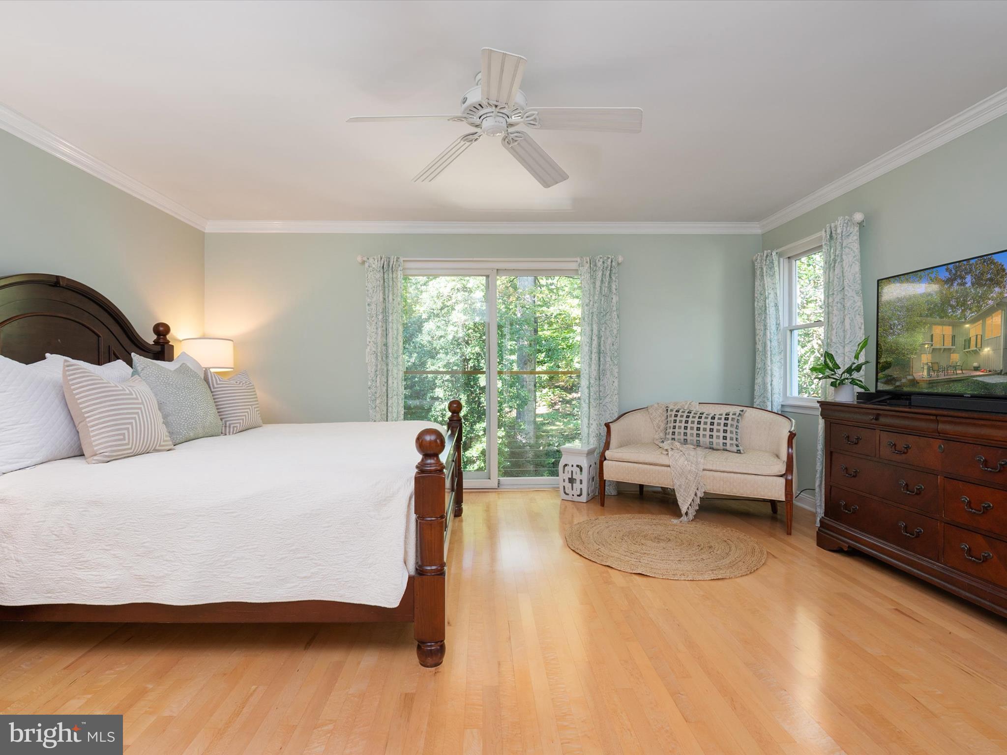 1676 SAINT ALBANS SQUARE