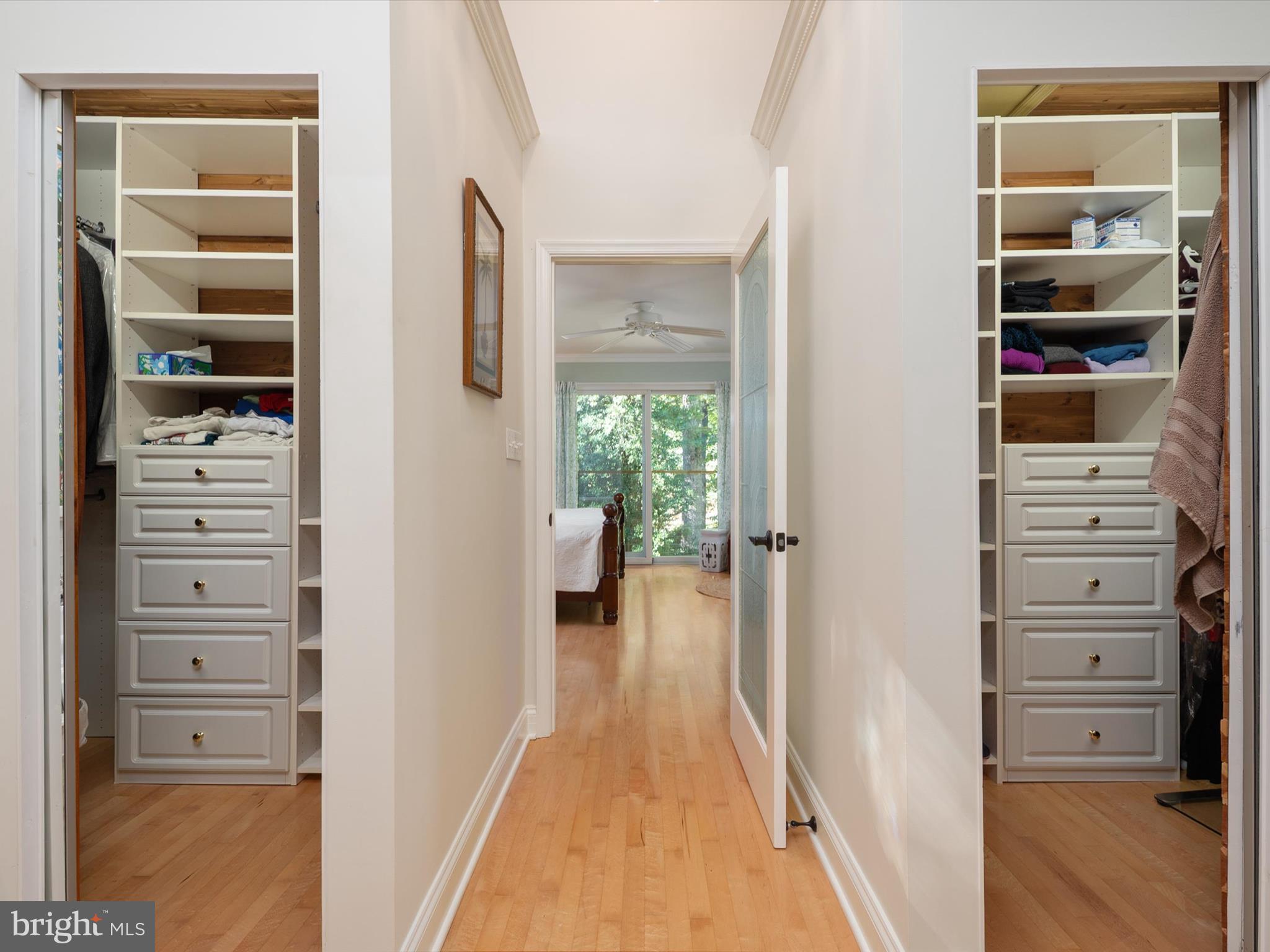 1676 SAINT ALBANS SQUARE