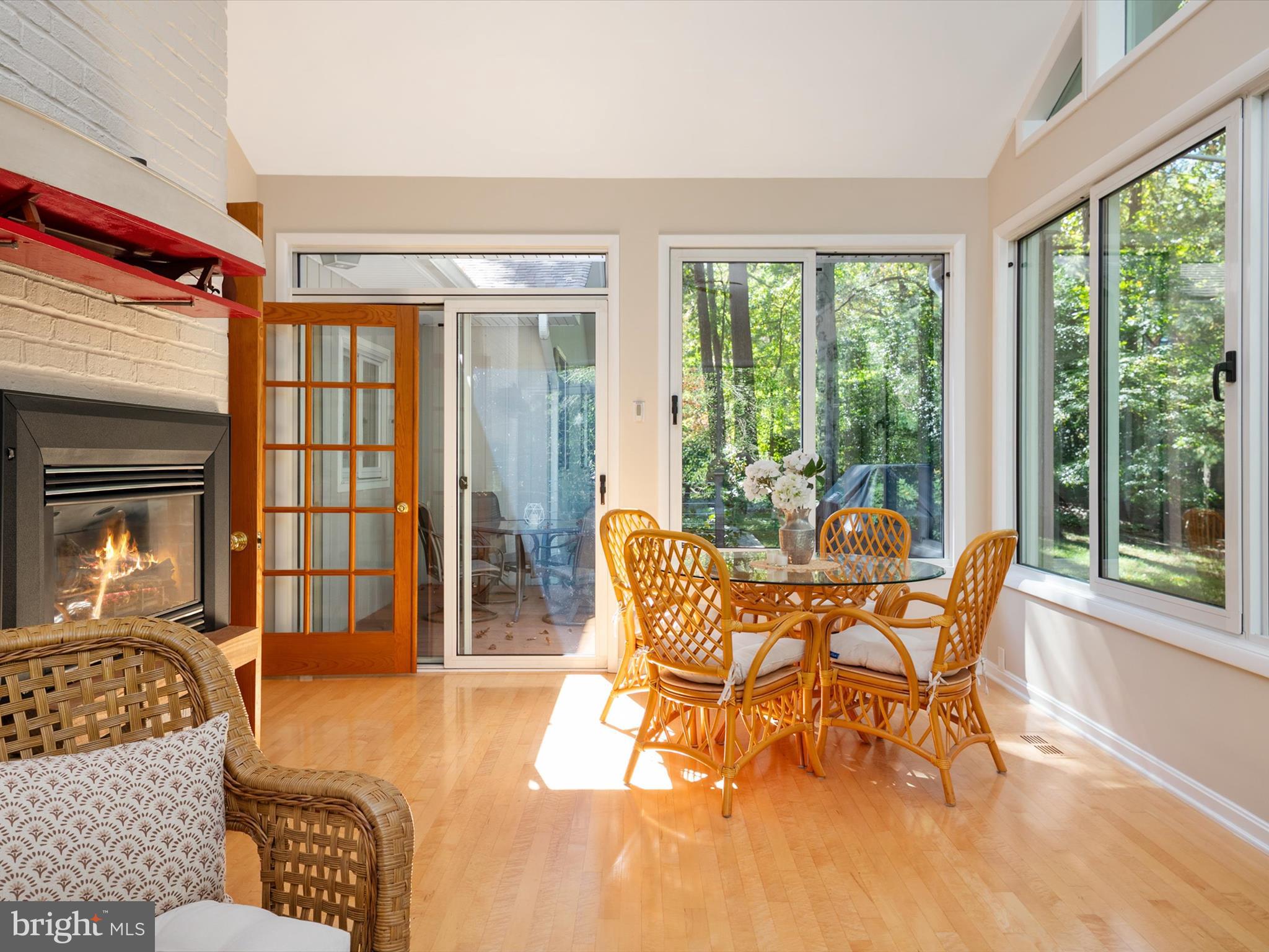 1676 SAINT ALBANS SQUARE