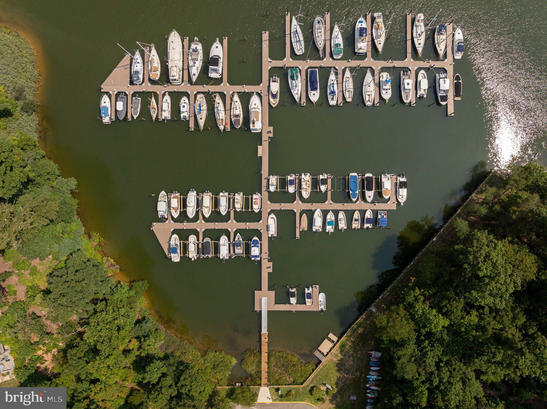 1676 SAINT ALBANS SQUARE