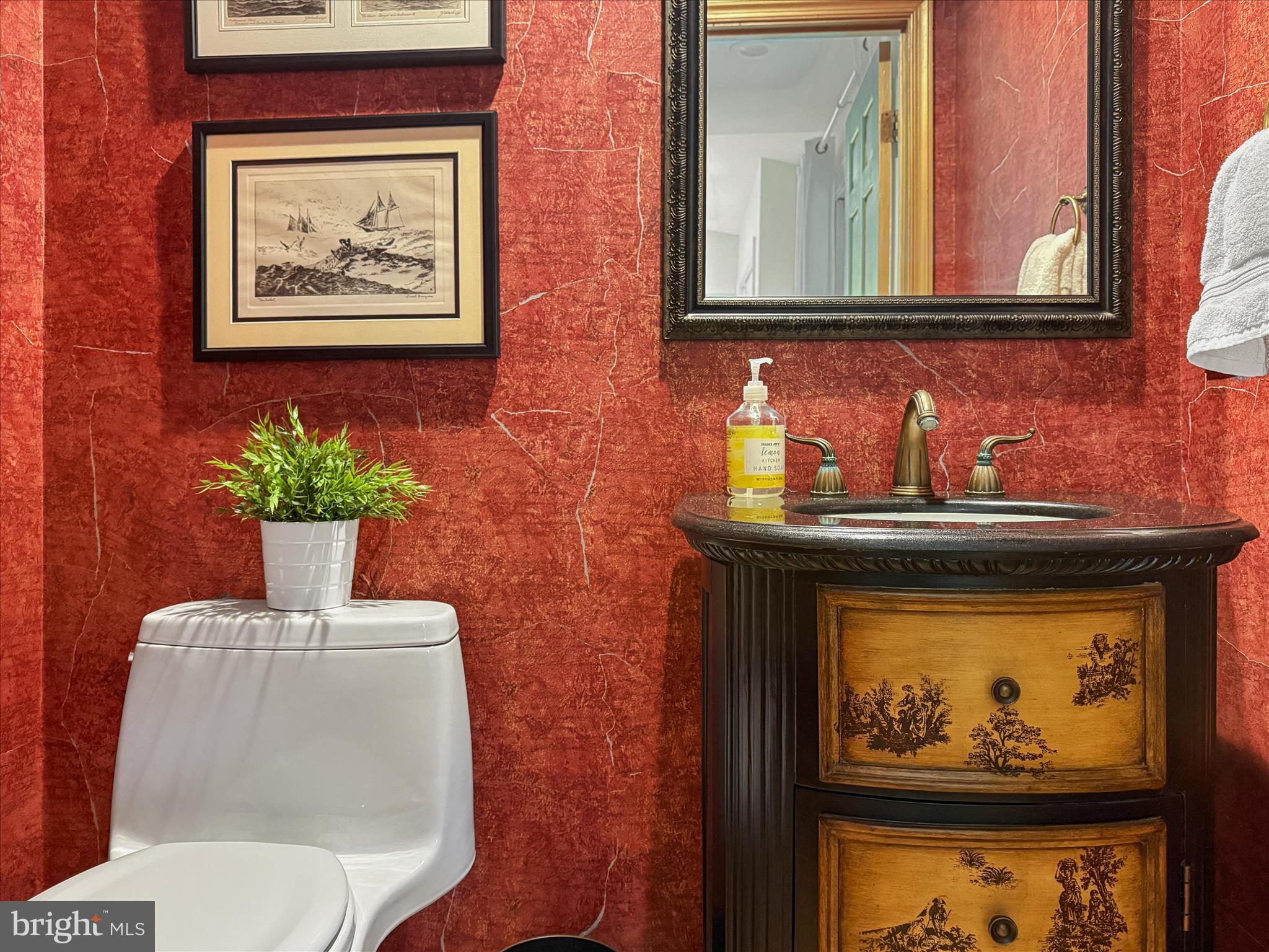 1676 SAINT ALBANS SQUARE