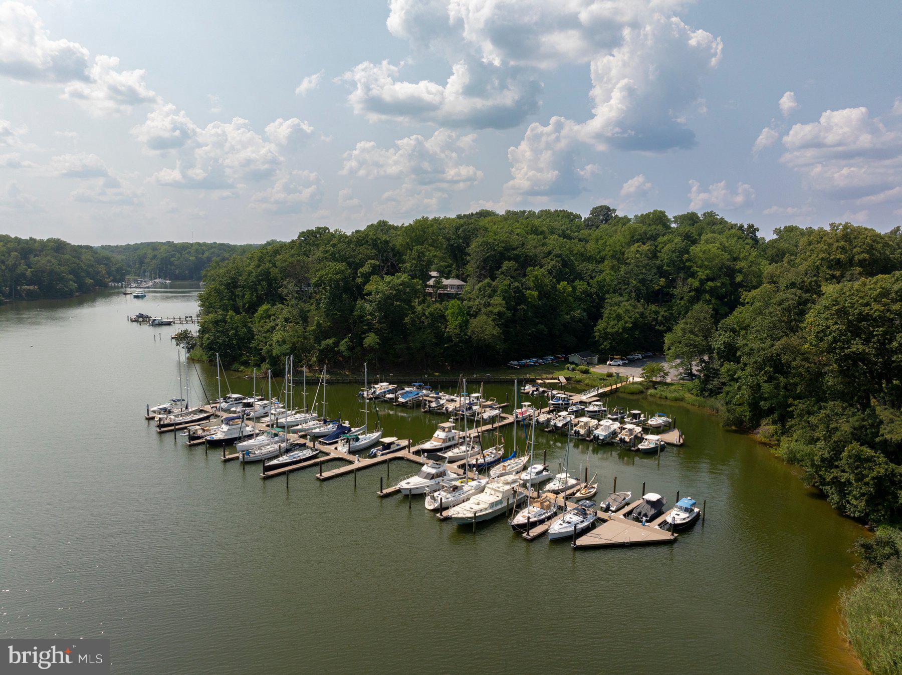 1676 SAINT ALBANS SQUARE