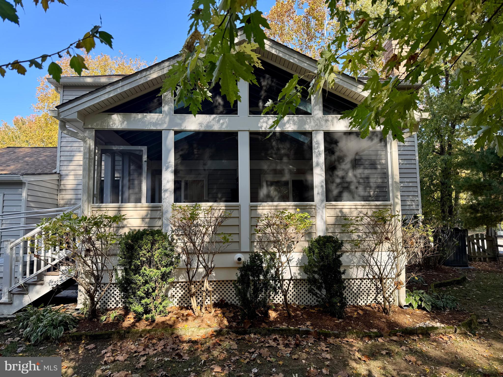 201 AUTUMN CHASE DRIVE