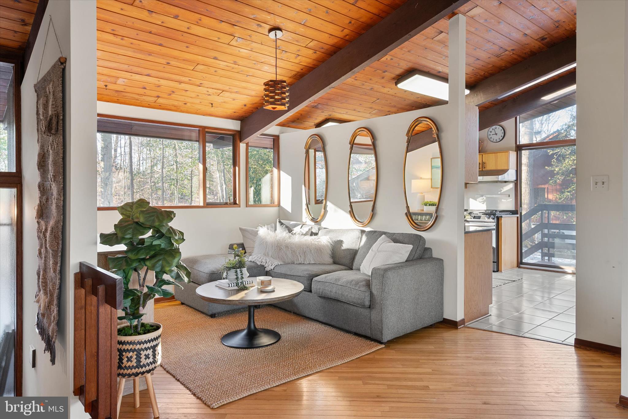 900 COACHWAY