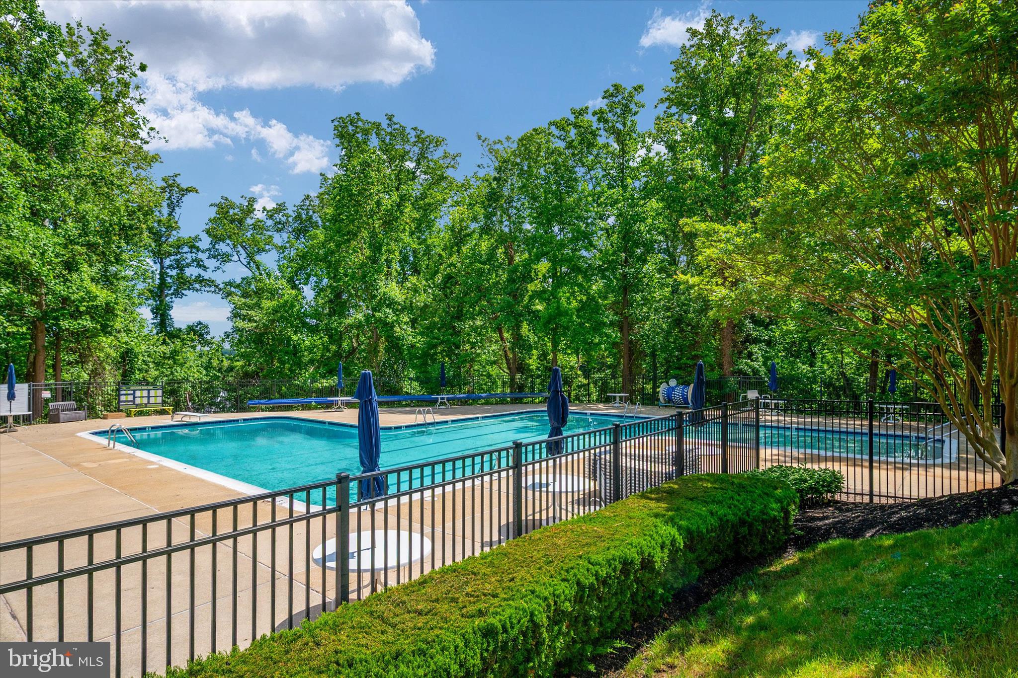 900 COACHWAY