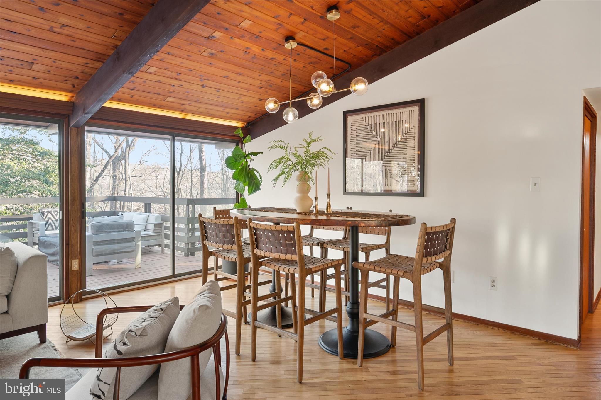 900 COACHWAY