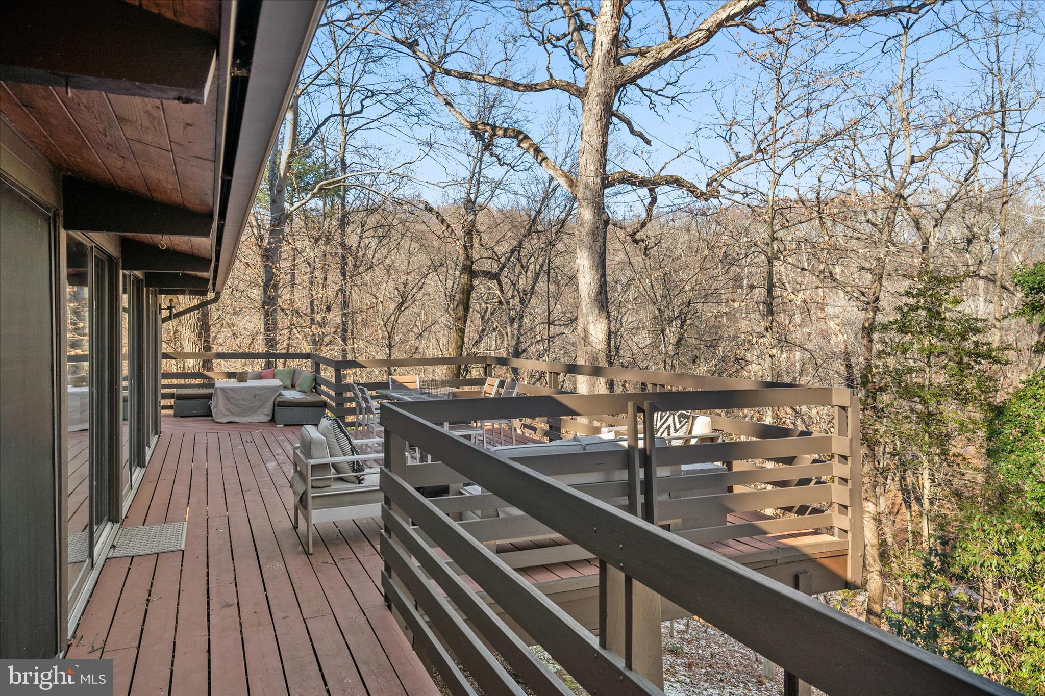 900 COACHWAY