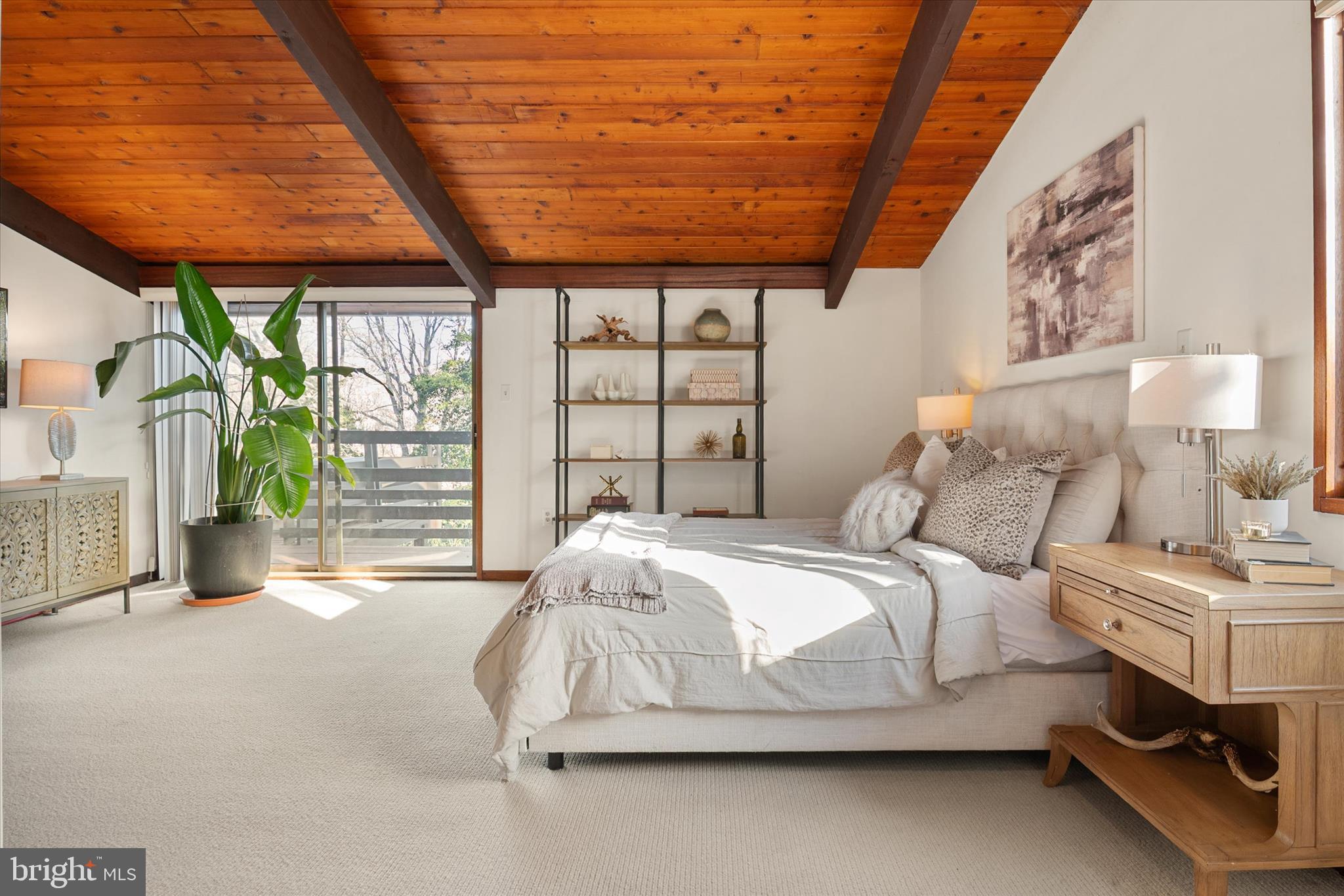 900 COACHWAY