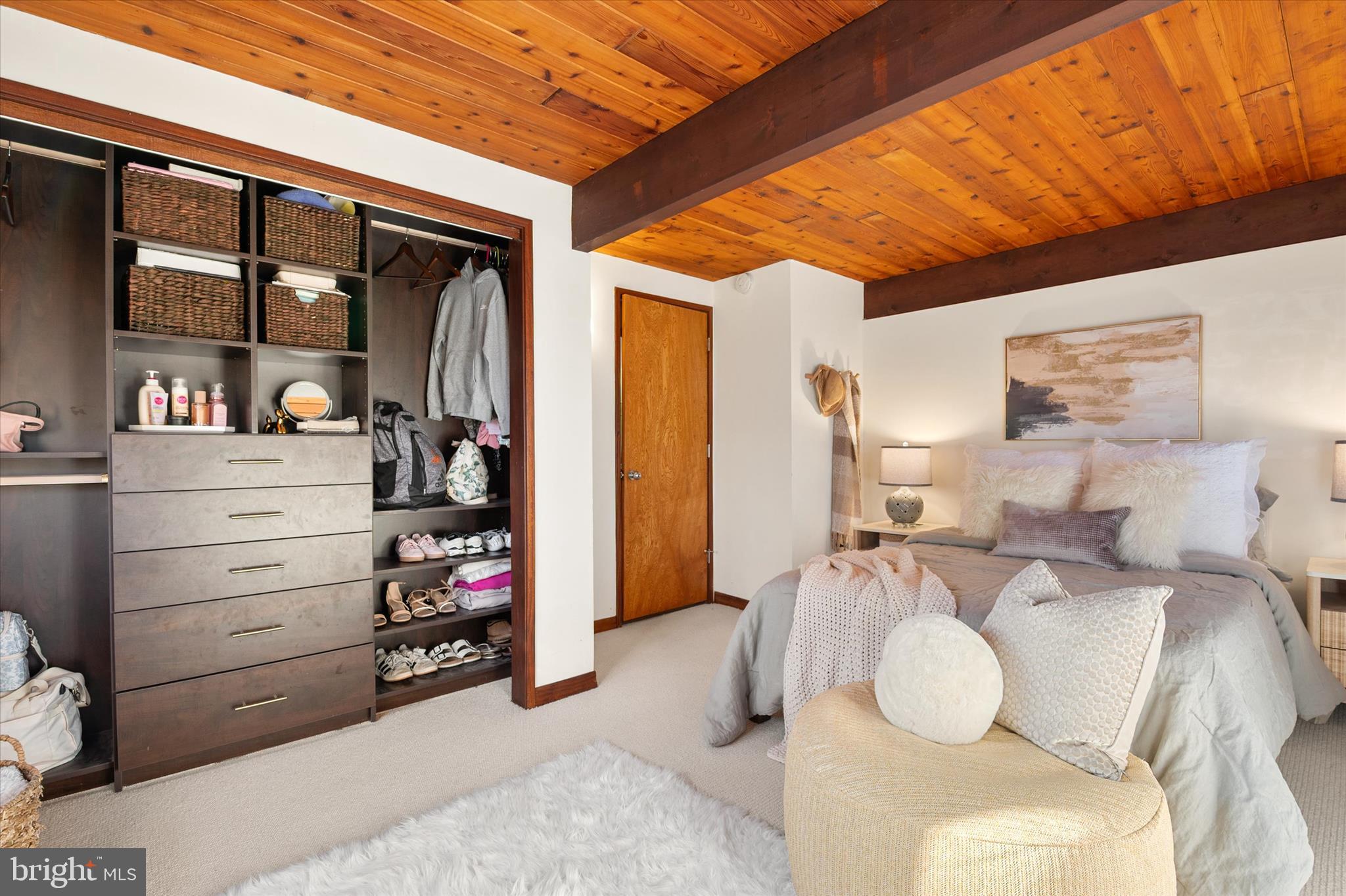 900 COACHWAY