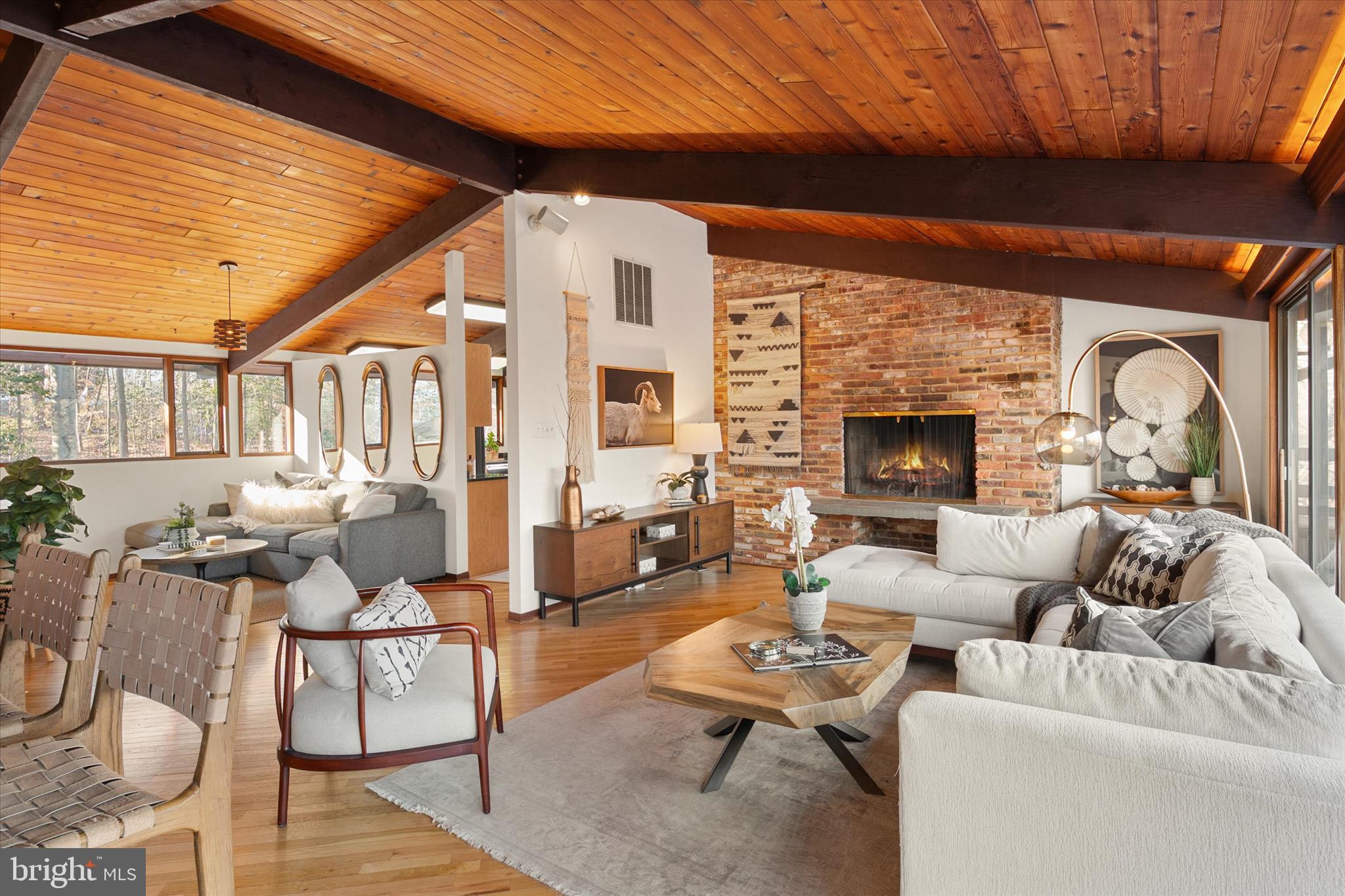 900 COACHWAY