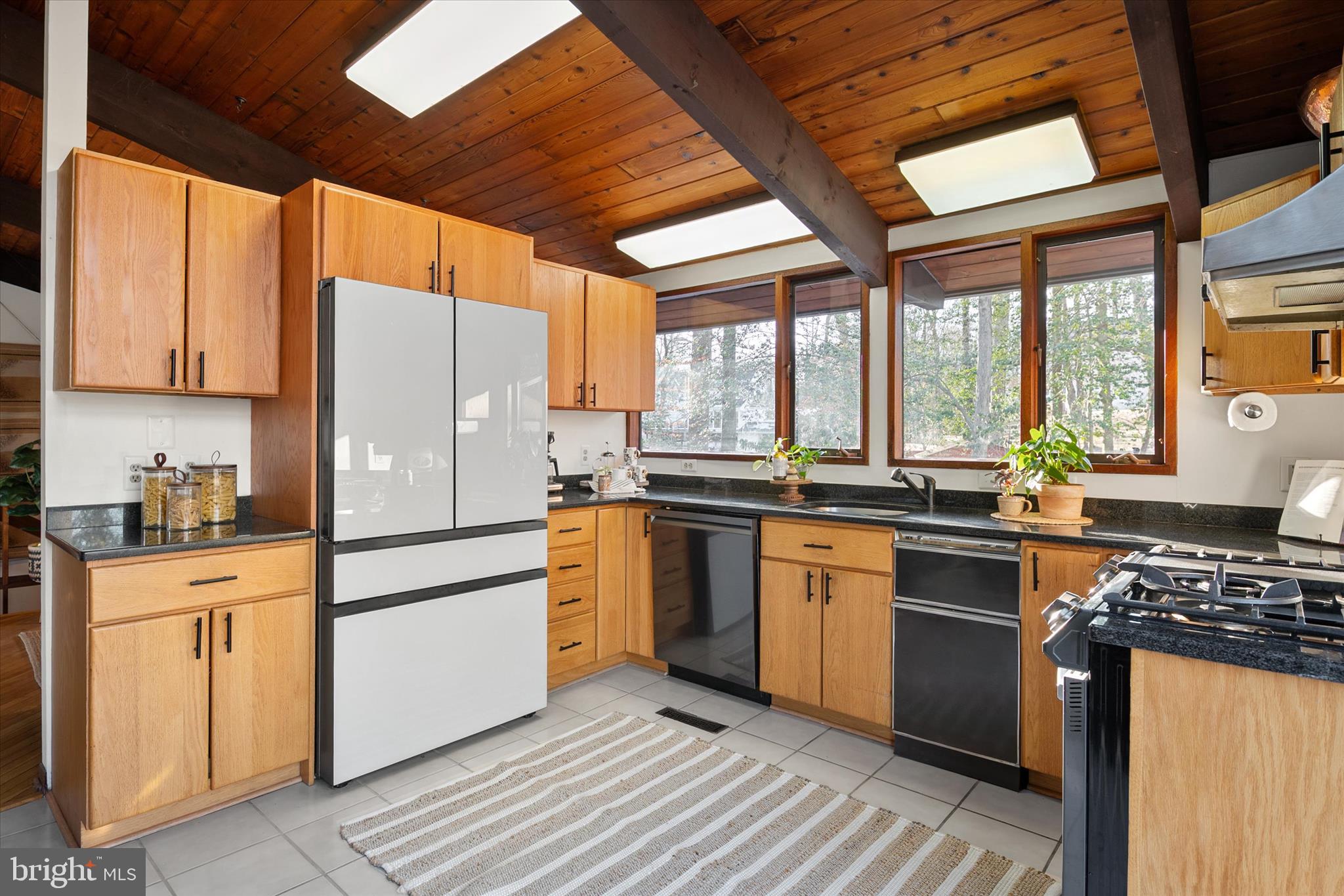 900 COACHWAY