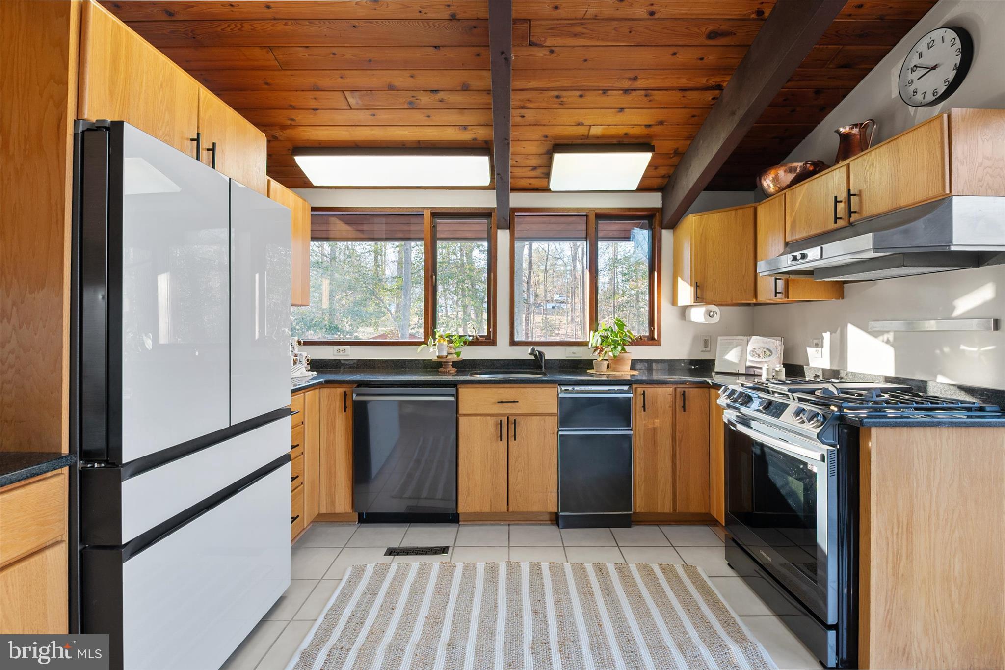 900 COACHWAY