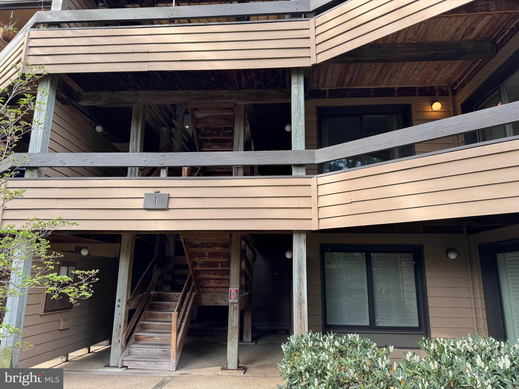 1 PRESIDENT POINT DRIVE B2
