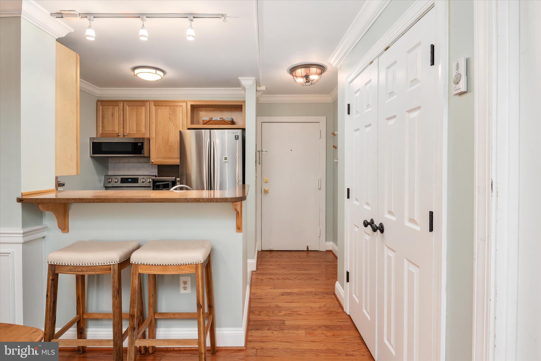 316 BURNSIDE STREET 203