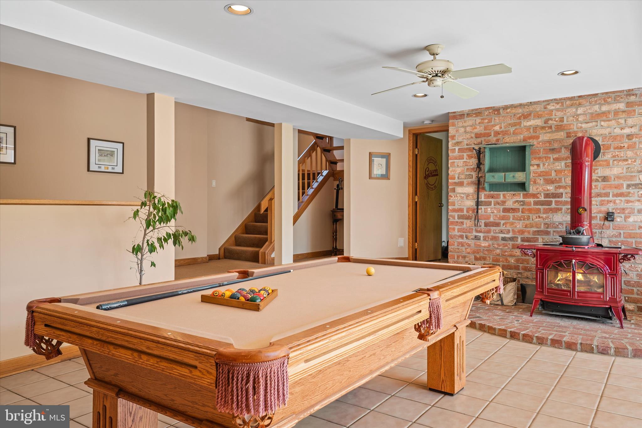 1588 EATON WAY