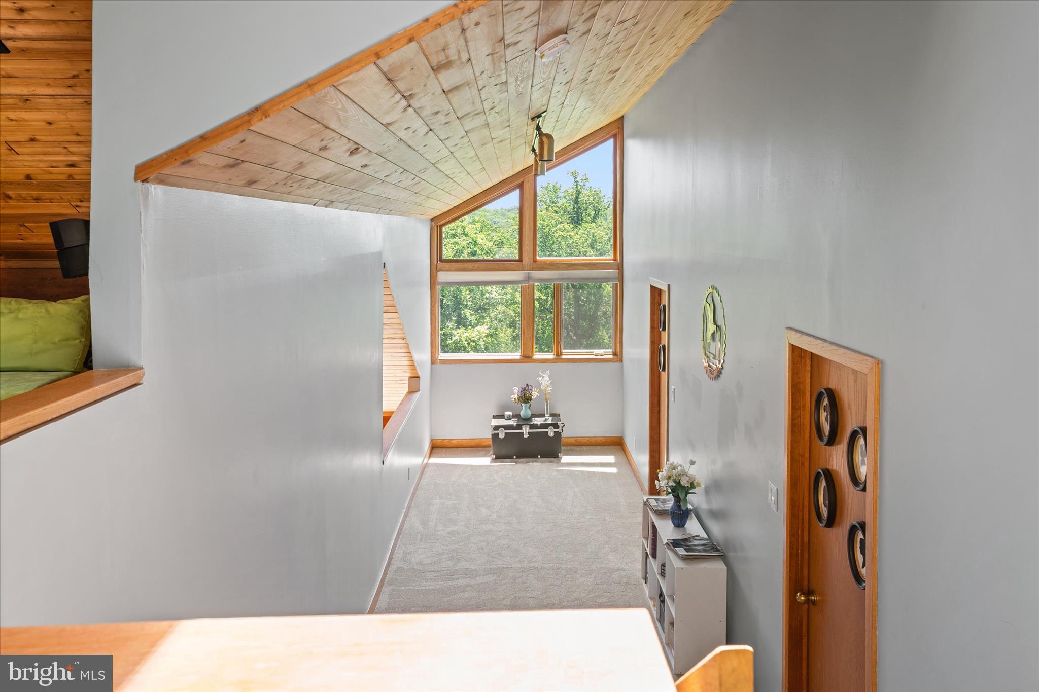1588 EATON WAY