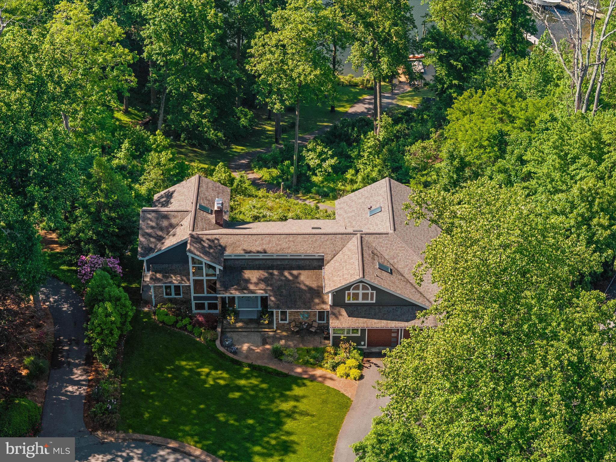 1588 EATON WAY