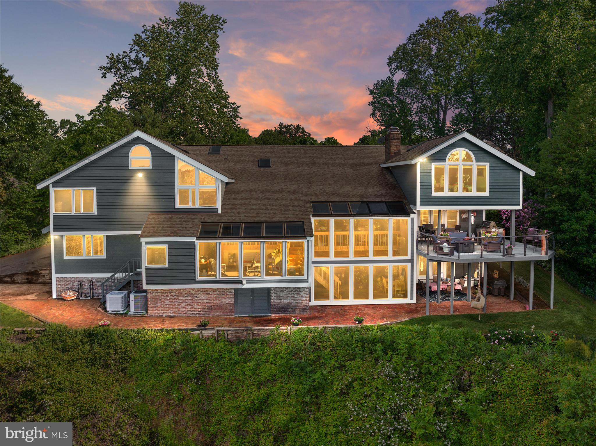 1588 EATON WAY