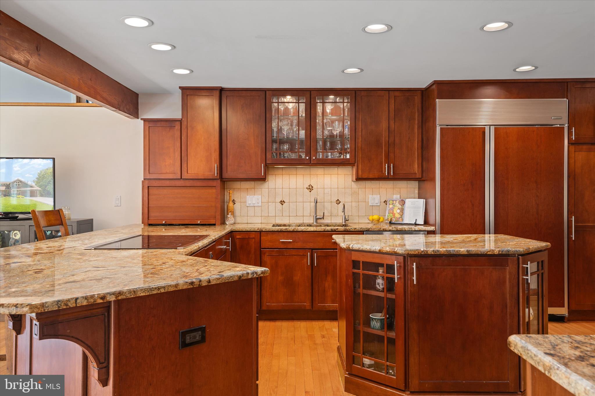 1588 EATON WAY