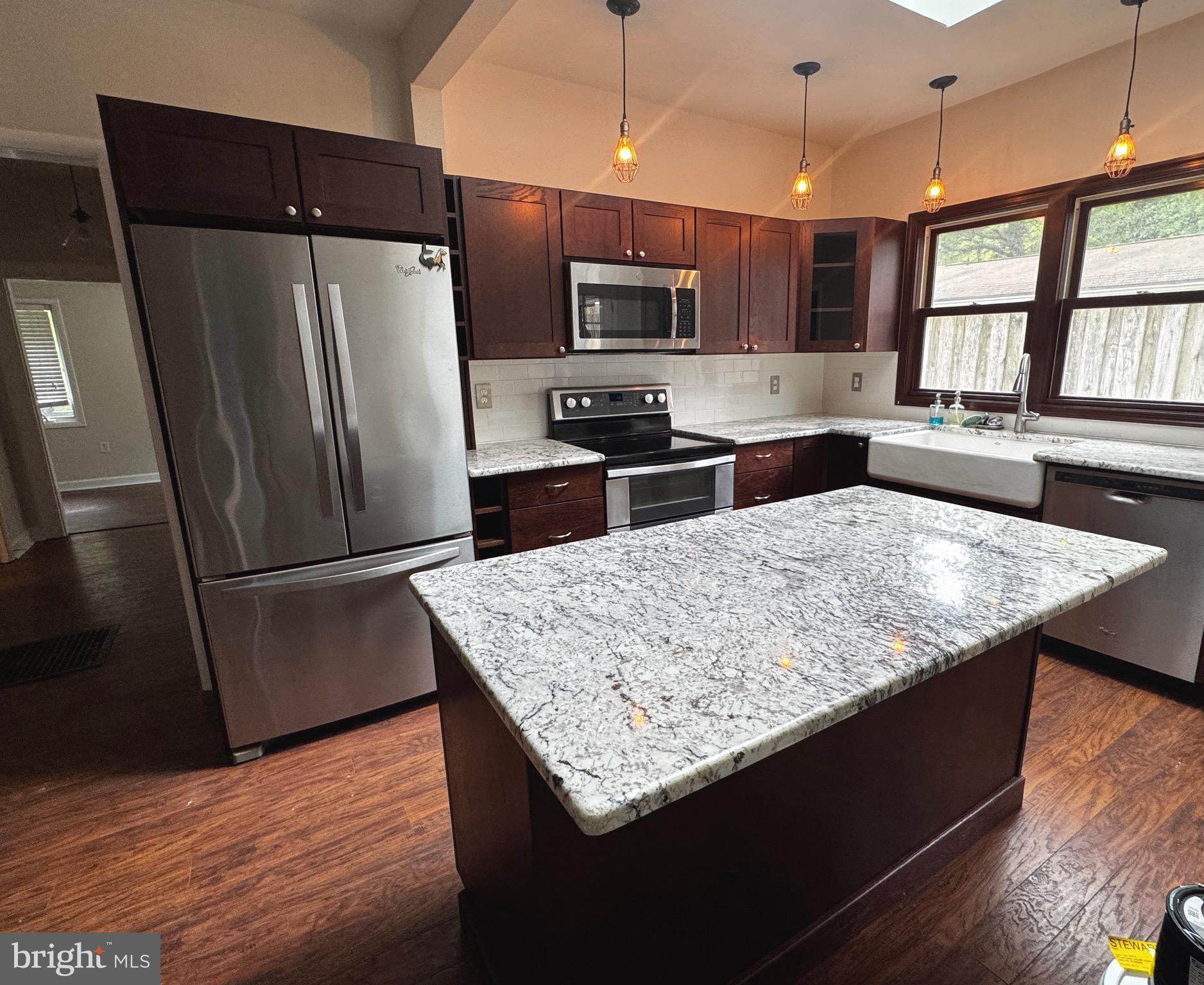 864 DOGWOOD TRAIL
