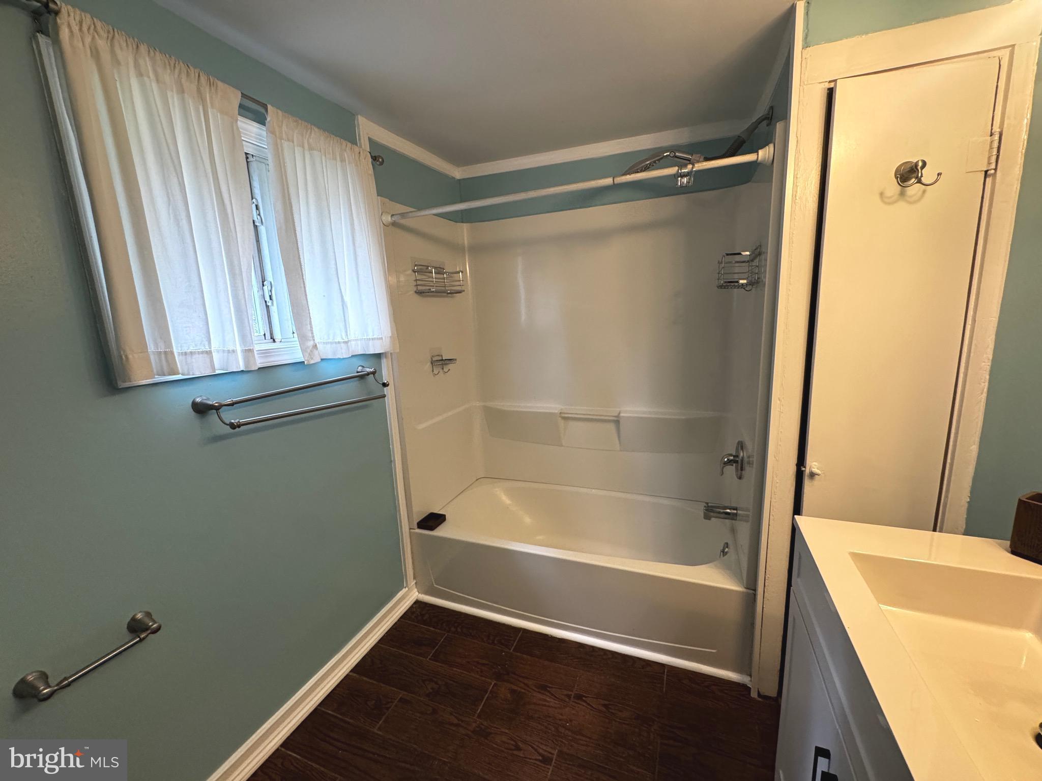 864 DOGWOOD TRAIL