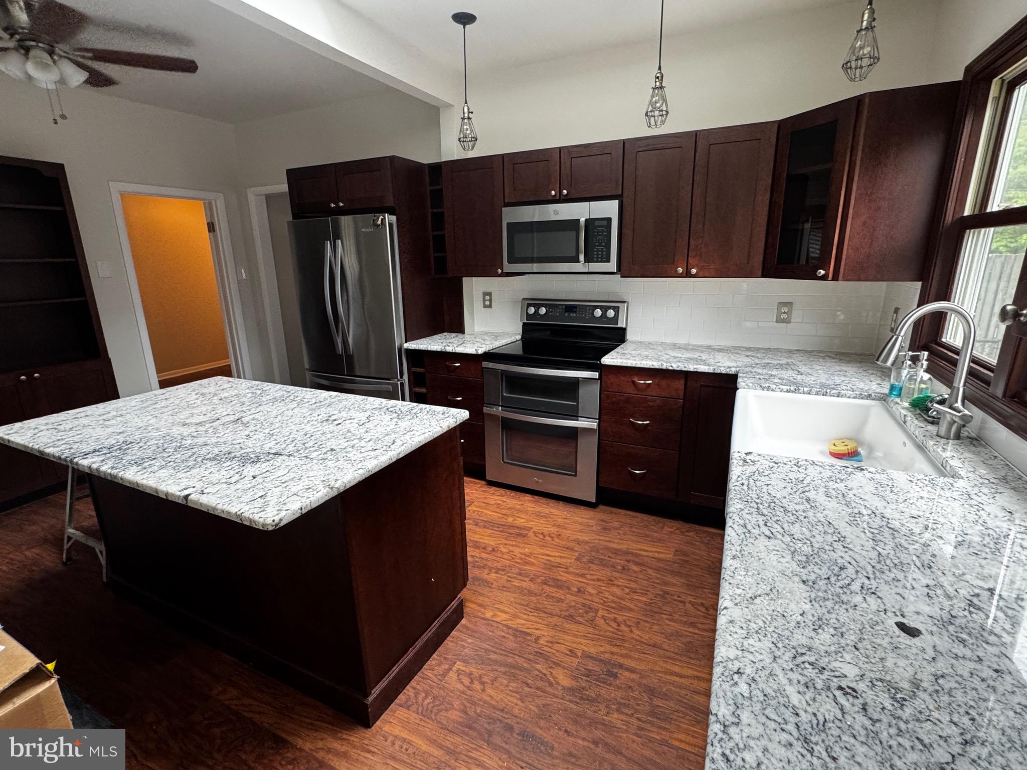 864 DOGWOOD TRAIL