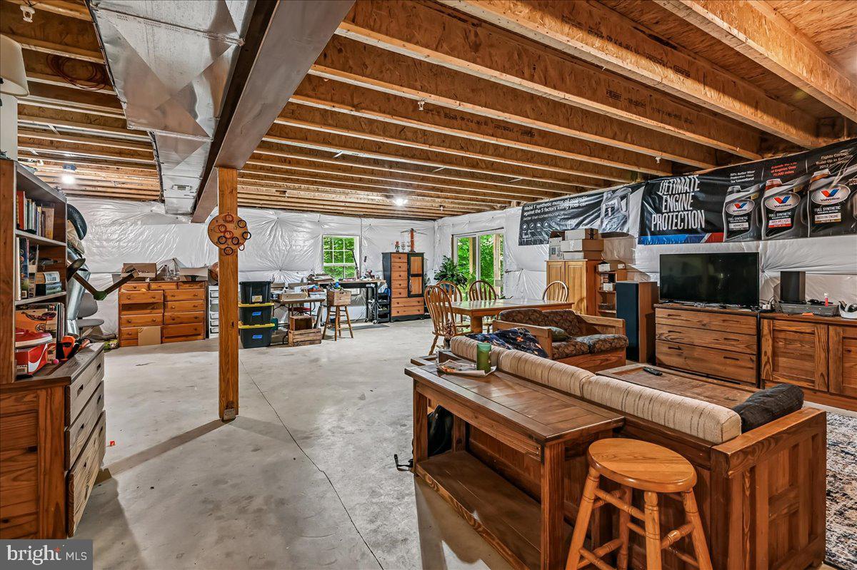 1457 GILBERT ROAD