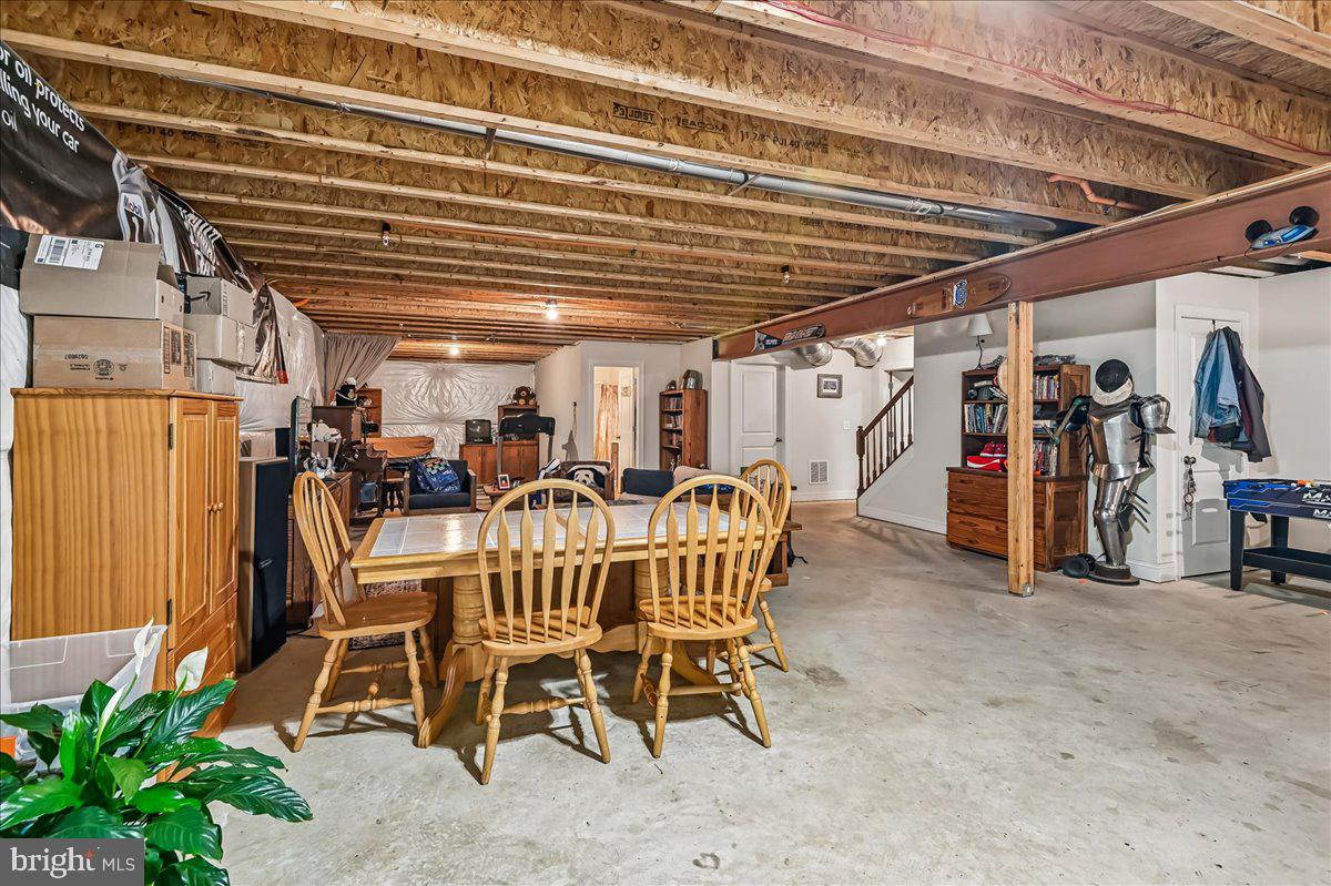 1457 GILBERT ROAD