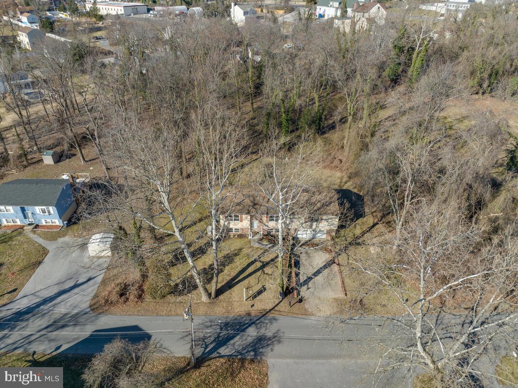 1938 Hannah Ave