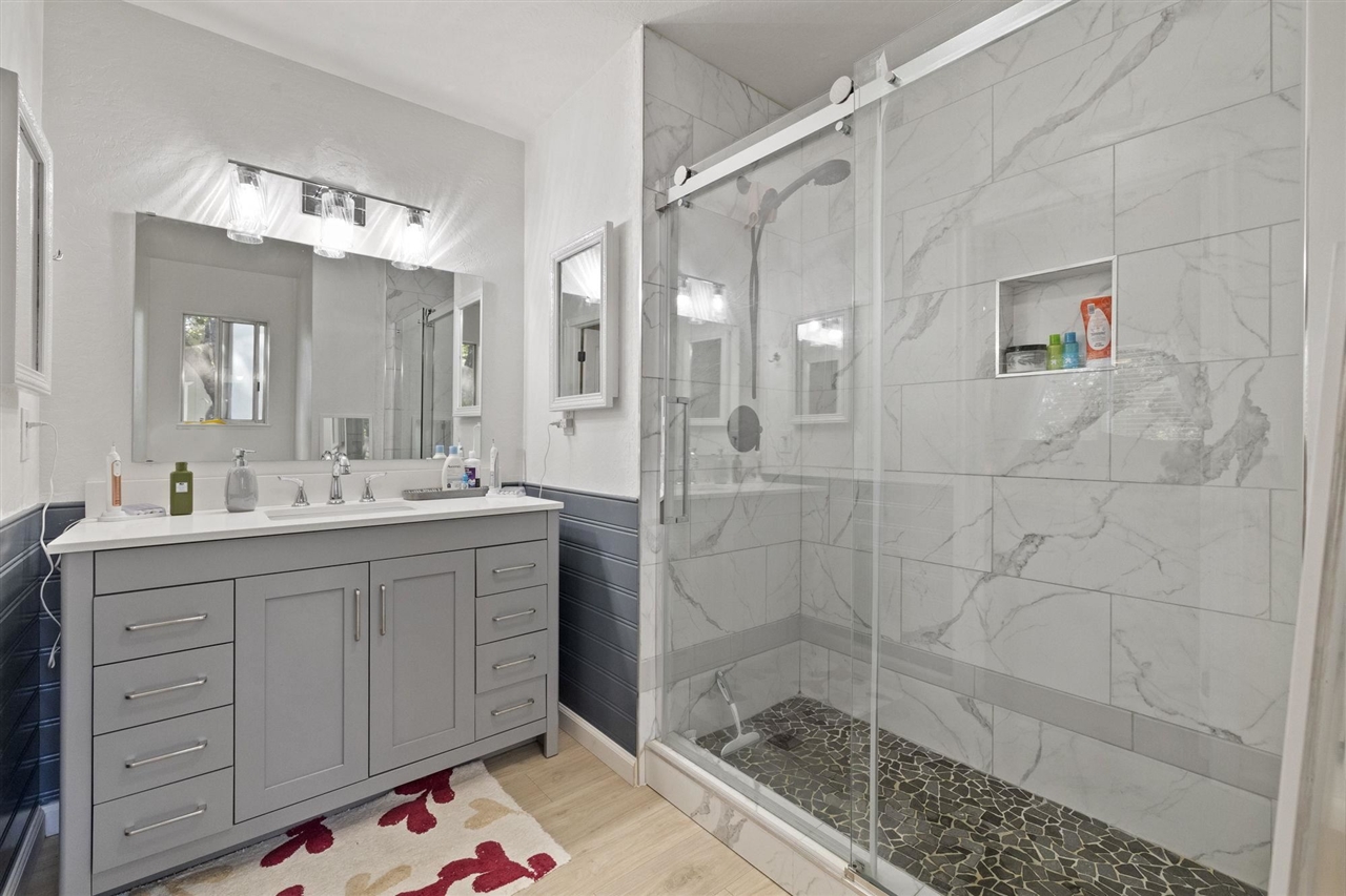 15512 Paseo De Los Robles