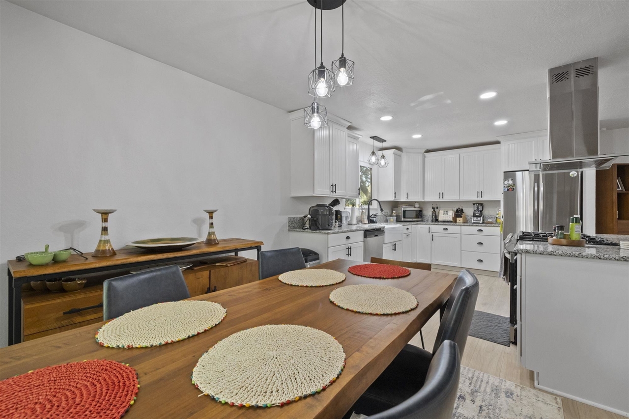 15512 Paseo De Los Robles