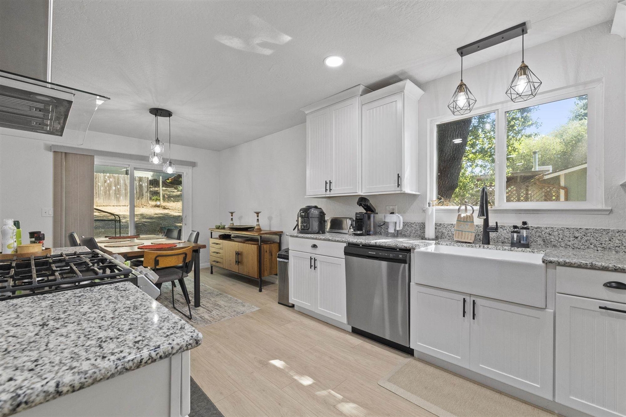 15512 Paseo De Los Robles