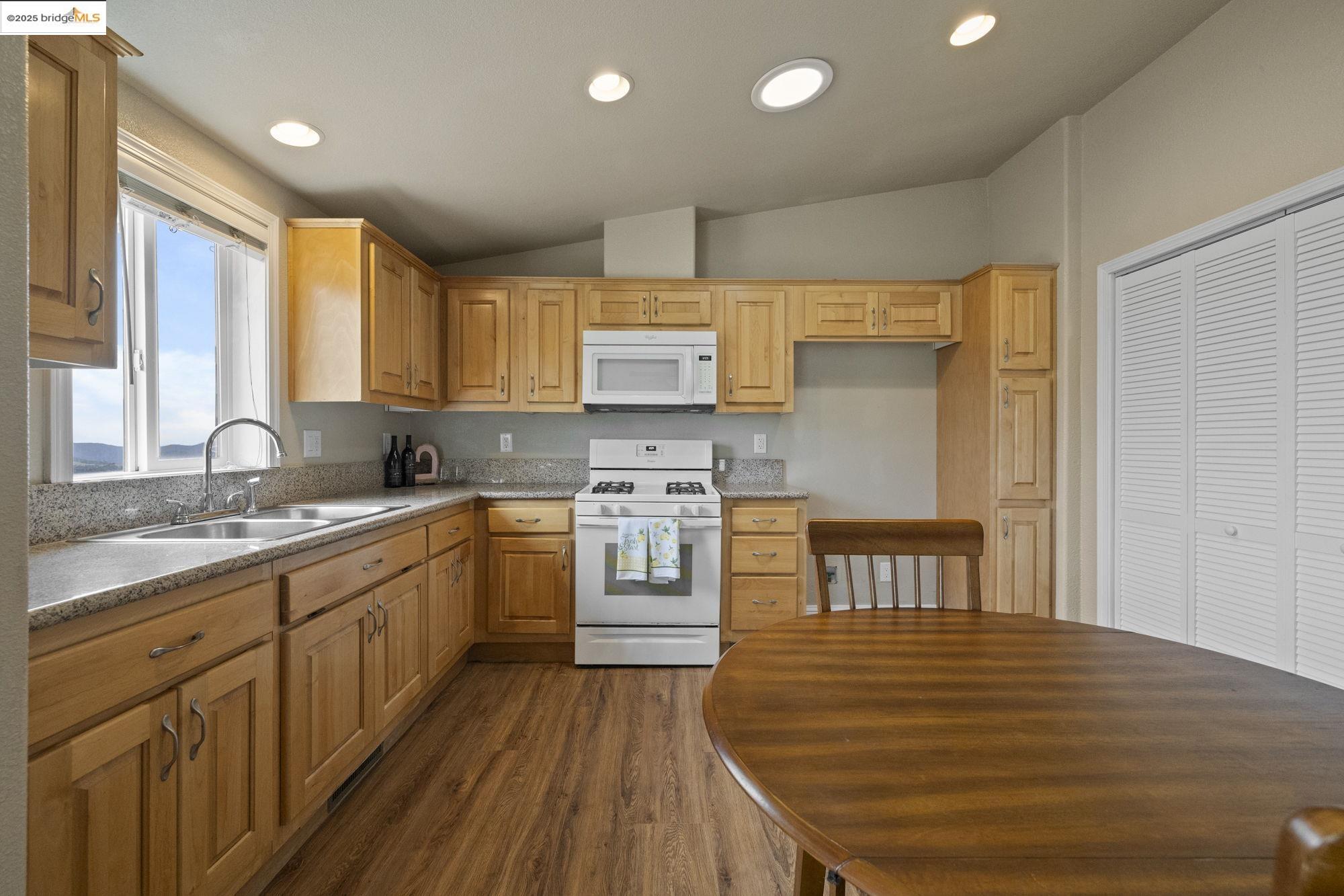 14865 W Blue Bell Rd