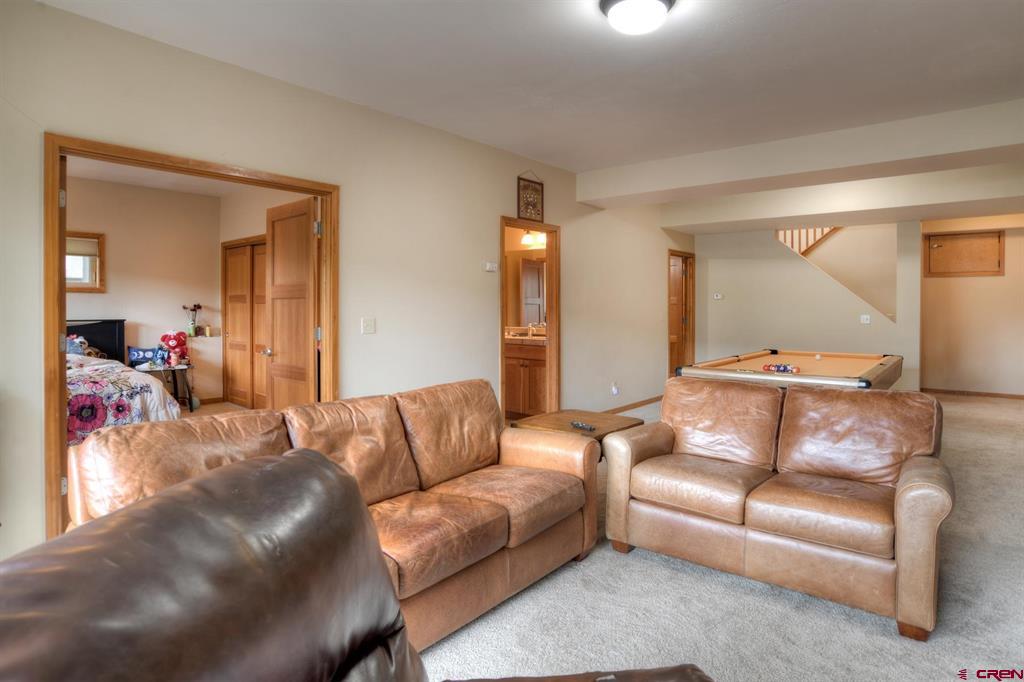 9 Sage Hill Court