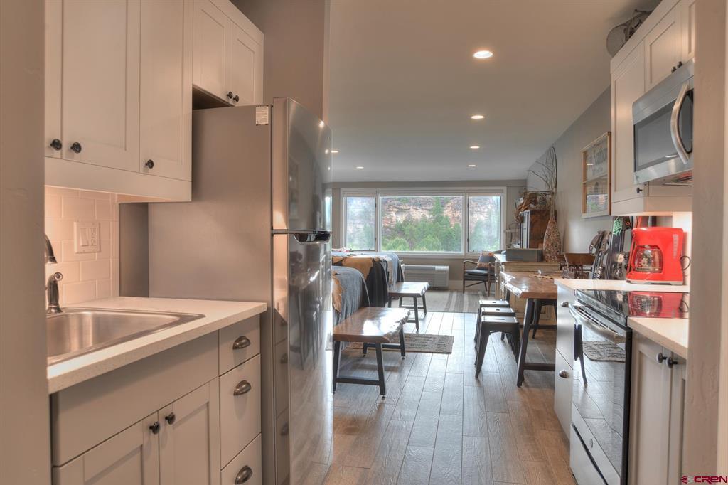 314 N Tamarron Drive Unit: 207