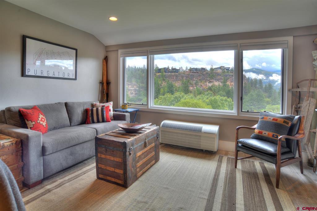 314 N Tamarron Drive Unit: 207