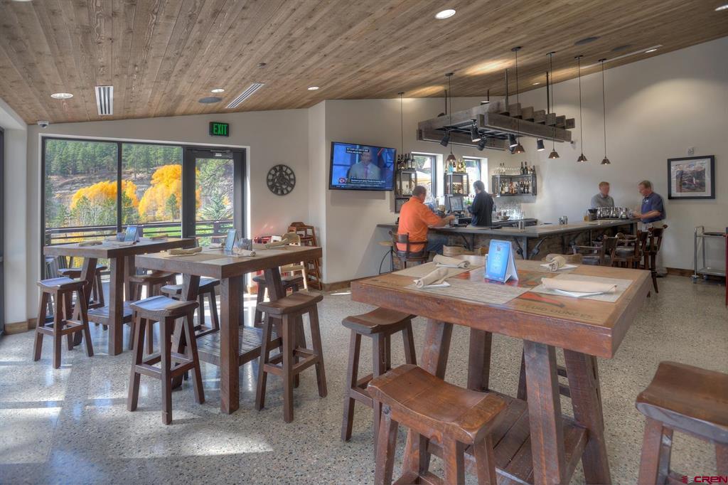 314 N Tamarron Drive Unit: 207