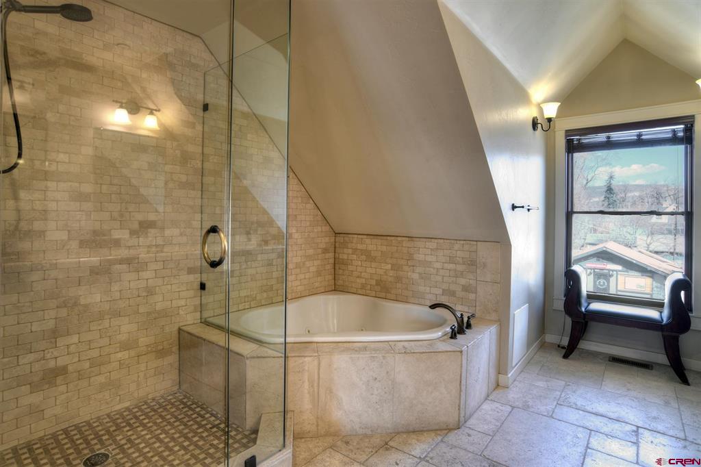 270 E College Drive Unit: 202