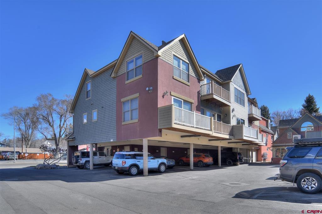 270 E College Drive Unit: 202