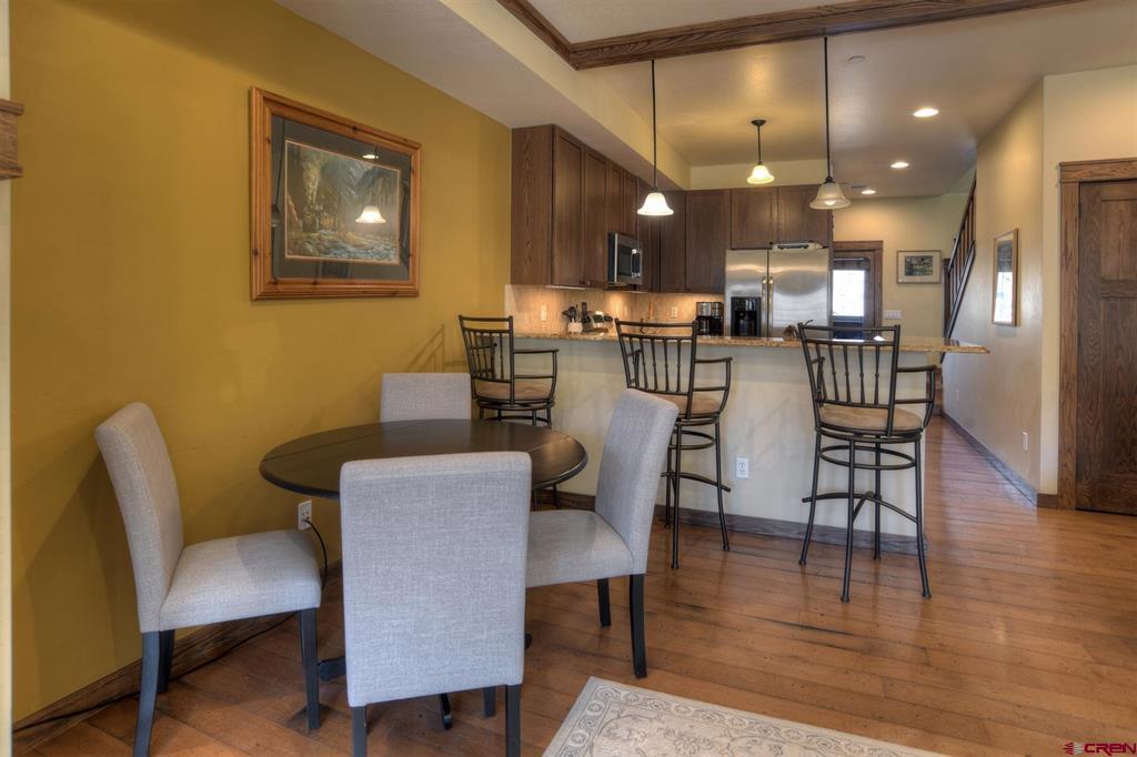 270 E College Drive Unit: 202