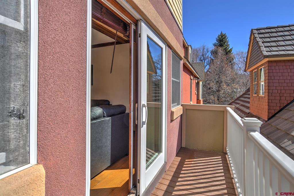 270 E College Drive Unit: 202