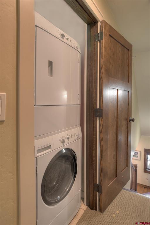 270 E College Drive Unit: 202