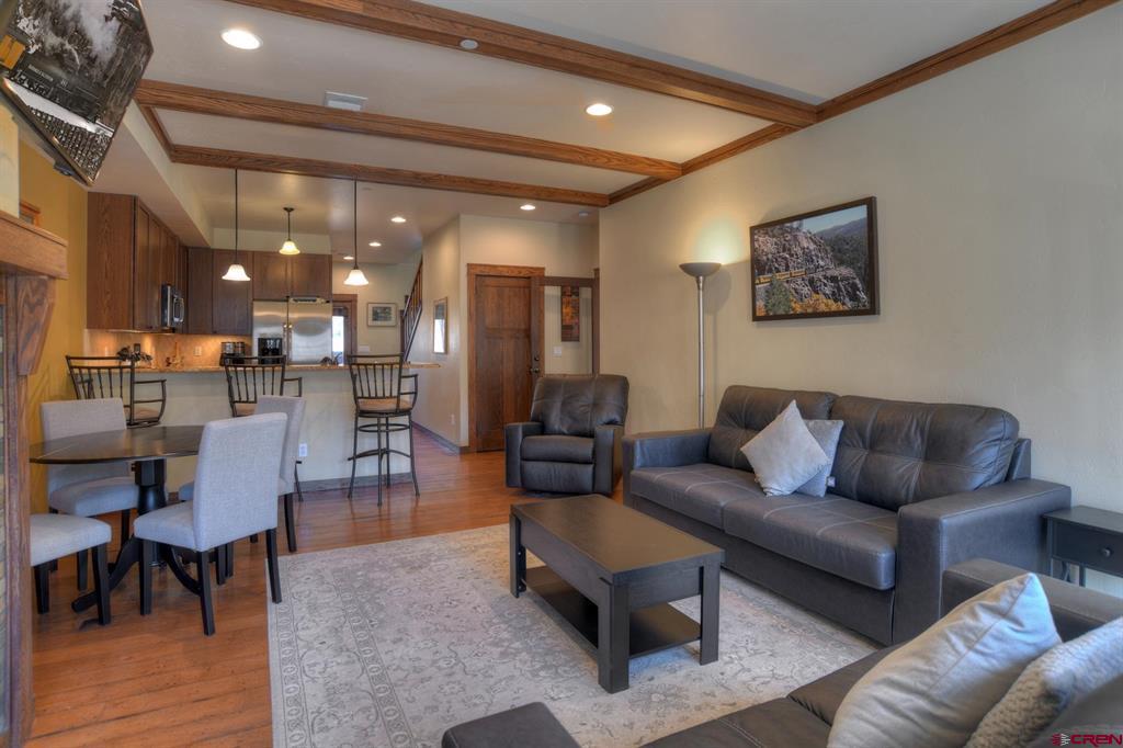 270 E College Drive Unit: 202